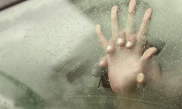 Η αποκάλυψη πασίγνωστου ηθοποιού που προκάλεσε σάλο: Με «τσάκωσαν» να κάνω σεξ μέσα σε τρένο (vid)