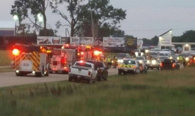 Αυτοκίνητο εισέβαλε σε πιτσαρία στο Παρίσι - Νεκρό ένα κοριτσάκι