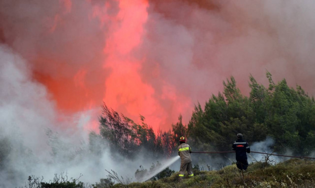 Φωτιά Τώρα: Προσοχή! Αυτοί οι δρόμοι της Αττικής είναι κλειστοί