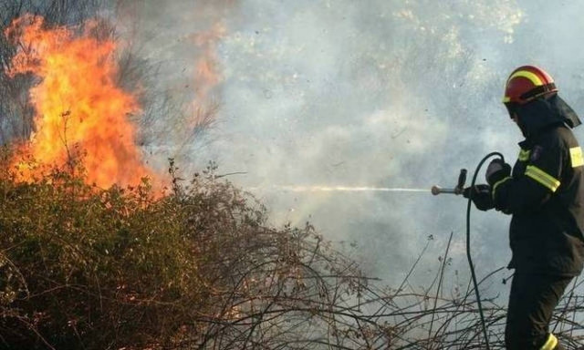 Φωτιά ΤΩΡΑ στην Ιεράπετρα