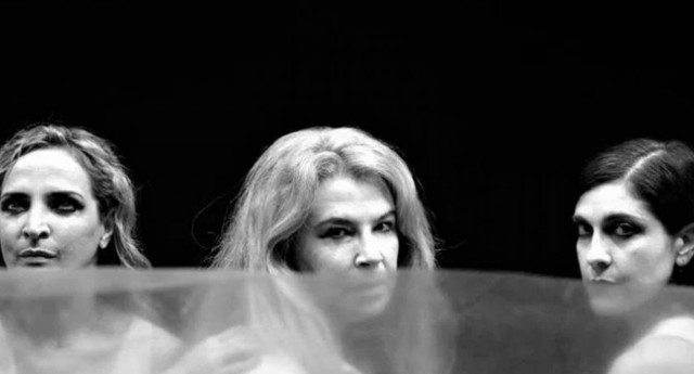 Η Μήδεια του Ευριπίδη από τη Μαριάννα Κάλμπαρη στο Κηποθέατρο Παπάγου