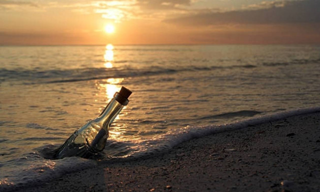 Απίστευτο: Παλαιστίνιος ψαράς βρήκε μπουκάλι με μήνυμα από τη Ρόδο!