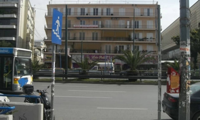 Συναγερμός: Φωτιά σε κτήριο στη Συγγρού