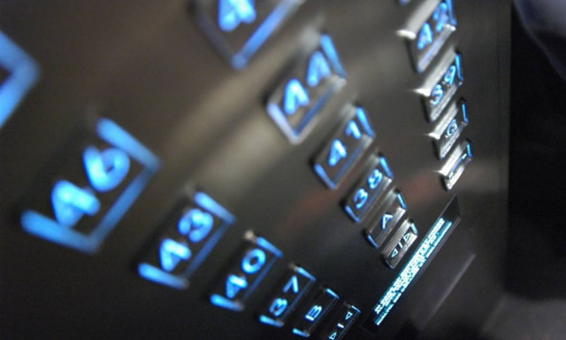 Αγρίνιο: Δείτε τι συνέβη σε ηλικιωμένο μέσα σε ασανσέρ – Απίστευτο περιστατικό