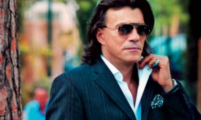 Κηδεία Λάσκαρη: Η ανατριχιαστική φωτογραφία του Ψινάκη για τη Ζωή και την Αλίκη