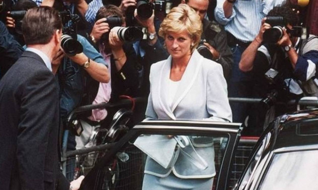 Γιατί δεν φόραγε ζώνη ασφαλείας η πριγκίπισσα Νταϊάνα; - Τα «καυτά» ερωτήματα της αδελφής της