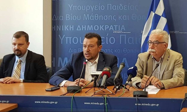 Monthly grant for internet to 72,000 first year university students