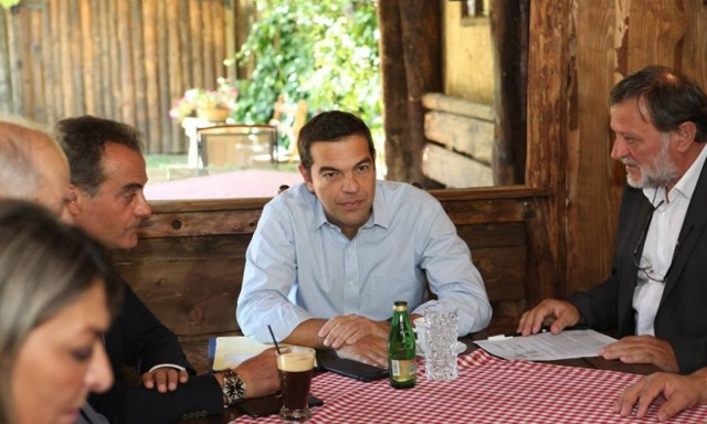 Τσίπρας από Πρέσπες: Θα δοθεί λύση μετά από 70 χρόνια για τις κατοικίες χωρίς τίτλους κυριότητας