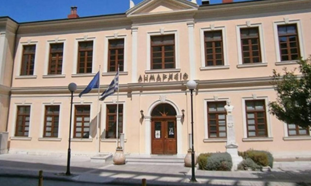 Απίστευτο περιστατικό στη Βέροια: Το ανδρικό εσώρουχο στο Δημαρχείο και τα… (Pics)