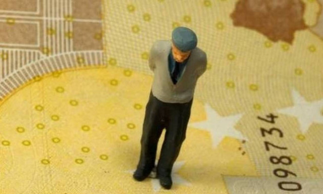 Συντάξεις Σεπτεμβρίου 2017- Ξεκινά η καταβολή - Πότε μπαίνουν τα χρήματα στην τράπεζα