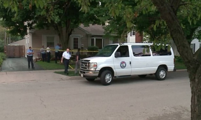 Τραγωδία! Μητέρα πυροβόλησε στο κεφάλι τις 6χρονες κόρες της και αυτοκτόνησε (vid)