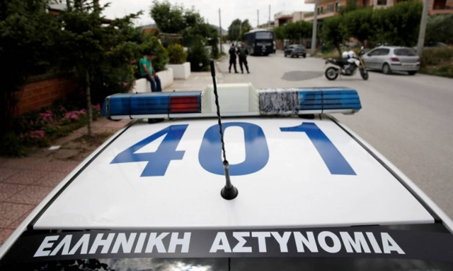 Μεγάλη αστυνομική επιχείρηση σε εξέλιξη στη δυτική Αττική