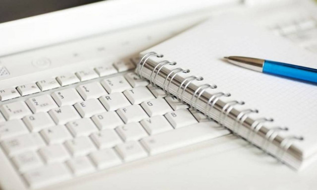 Ελληνίδα δημοσιογράφος: «Οι γιατροί μου βρήκαν ένα μικρό καλοήθες ογκάκι στο κεφάλι»