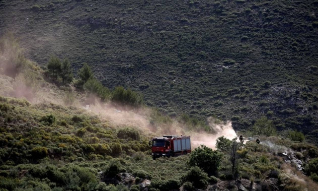 «Κίτρινος» συναγερμός στην Πυροσβεστική: Αυτές οι περιοχές κινδυνεύουν αύριο Τρίτη (05/09)