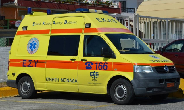 Θρίλερ με νεκρή γυναίκα στη Λούτσα - Κανείς δεν την έχει αναζητήσει