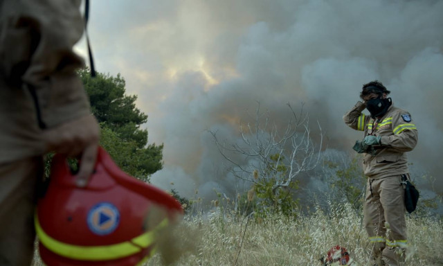 Φωτιά ΤΩΡΑ στα Καλάβρυτα