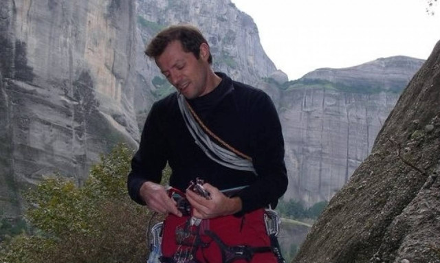 Πάτρα: Θρήνος για τον τραγικό χαμό του μαθηματικού - Σήμερα το τελευταίο «αντίο»