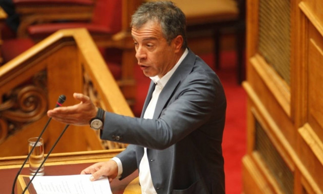 Θεοδωράκης: Θέλουμε ένα κόμμα για να κυβερνήσουμε