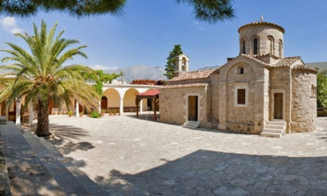 Εκατοντάδες οι προσκυνητές που για χάρη της Παναγίας θα ανηφορίσουν πεζοί μέχρι τα Μυριοκέφαλα