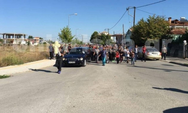 Φάρσαλα: Σπαραγμός στην κηδεία του μικρού Νίκου