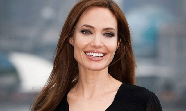 «Εργασία και χαρά» πλέον για την Αντζελίνα Τζολί!