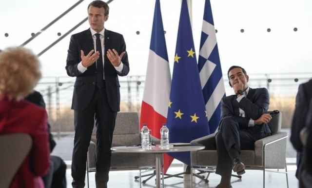 Επίσκεψη Μακρόν: Tα βαριά ονόματα του ελληνικού επιχειρείν απαξίωσαν το σόου Τσίπρα – Μακρόν