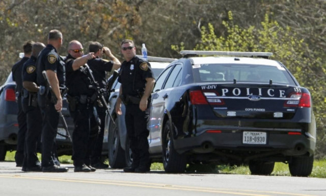 Συναγερμός στο Τέξας: Ένοπλος άνοιξε πυρ – Τουλάχιστον οχτώ νεκροί