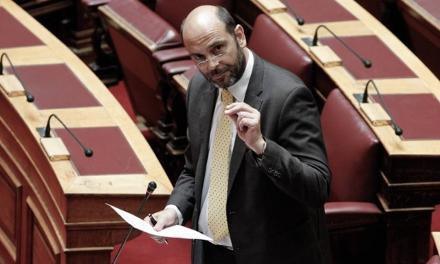 Φωτήλας: Καταγγελίες περί «καταναγκαστικής επιστράτευσης» γιατρών για τις ΤΟΜΥ