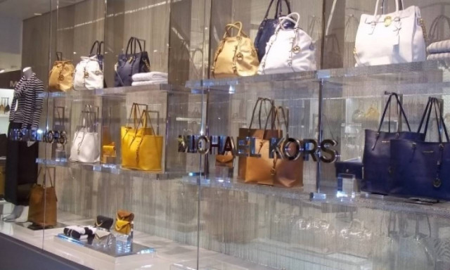 Αυτή η κινέζα ηθοποιός και τραγουδίστρια είναι η παγκόσμια πρέσβειρα του Michael Kors! (pics)