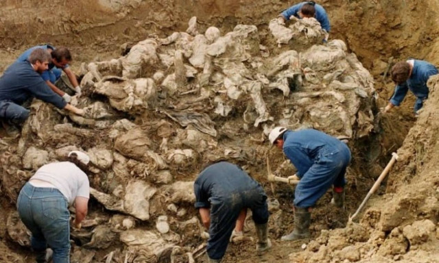 Φρίκη στη Βοσνία: Ανακαλύφθηκαν ομαδικοί τάφοι
