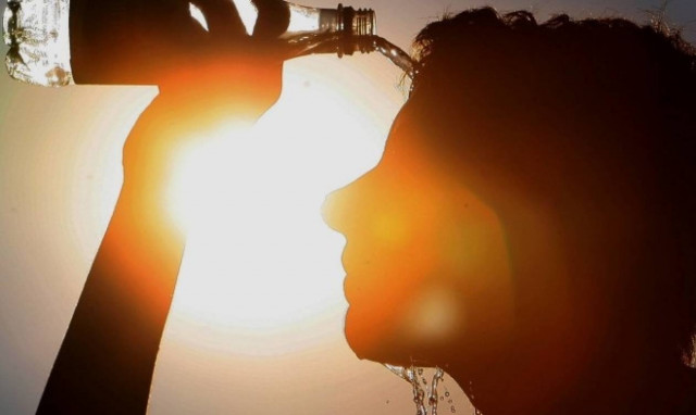 Καιρός - Προειδοποίηση Καλλιάνου: Έρχεται νέος καύσωνας - Στους 38 βαθμούς η θερμοκρασία