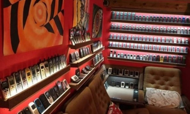 Μουσείο vintage κινητών τηλεφώνων στη Σλοβακία (pics)