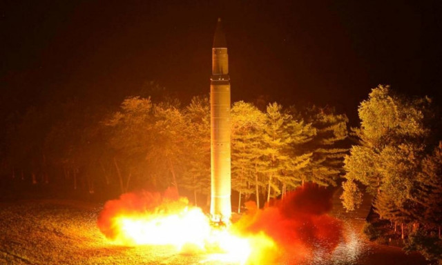 Σε νέα εκτόξευση πυραύλου προχώρησε η Βόρεια Κορέα