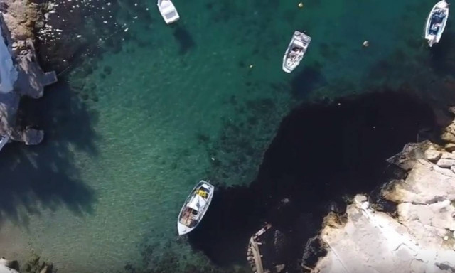 Συγκλονιστικό βίντεο για την πετρελαιοκηλίδα στον Σαρωνικό: Μεγάλη η οικολογική καταστροφή