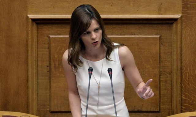 Υπουργείο Εργασίας εναντίον Μητσοτάκη: Η ΝΔ υπόσχεται επιστροφή στο δρόμο της χρεοκοπίας