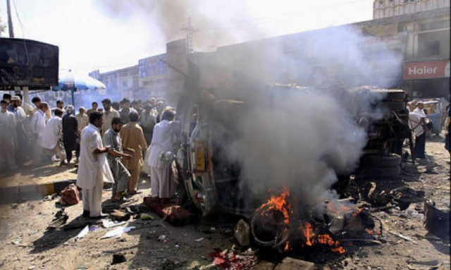Αφγανιστάν: Νεκροί τουλάχιστον τέσσερις άμαχοι από ισχυρή έκρηξη βόμβας σε αγορά