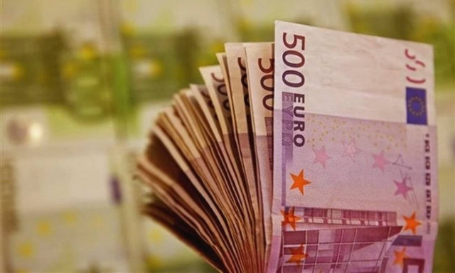 Μυστήριο στη Γενεύη: Έσκισαν και έριξαν στην τουαλέτα δεκάδες 500ευρα!