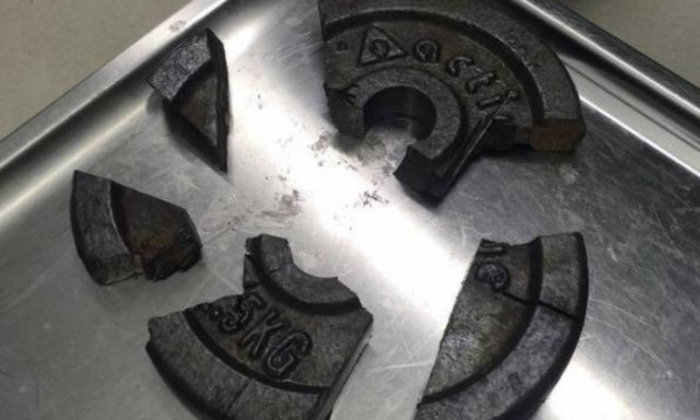 Απίστευτο: Κάλεσε την πυροσβεστική για να... απεγκλωβίσει το μόριό του από βαράκι!