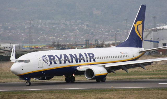 Ryanair: Ακυρώνει χιλιάδες πτήσεις – Οργή από το επιβατικό κοινό