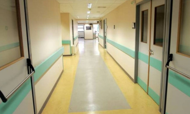 «Χαροπαλεύει» ο 22χρονος που κεραυνοβολήθηκε από ρεύμα στη Σίνδο