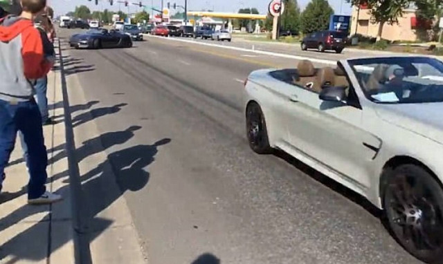 Βίντεο σοκ: Porsche πέφτει ανεξέλεγκτη πάνω σε πλήθος τραυματίζοντας 11 άτομα