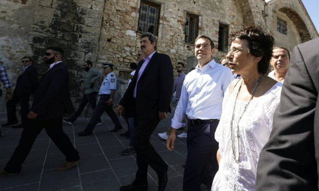 Για καφέ στα Χανιά ο Τσίπρας: Σε ποιον είπε ότι όλα πάνε «πολύ καλύτερα»