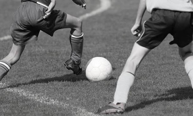 Γαλλία: Θρήνος για 5χρονο αγοράκι που κατέρρευσε στο γήπεδο