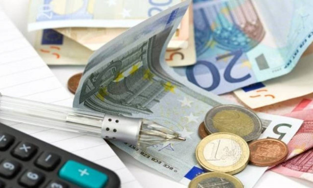 Εβδομάδα-σοκ για τους φορολογούμενους: ΕΝΦΙΑ και φόρος εισοδήματος ταυτόχρονα