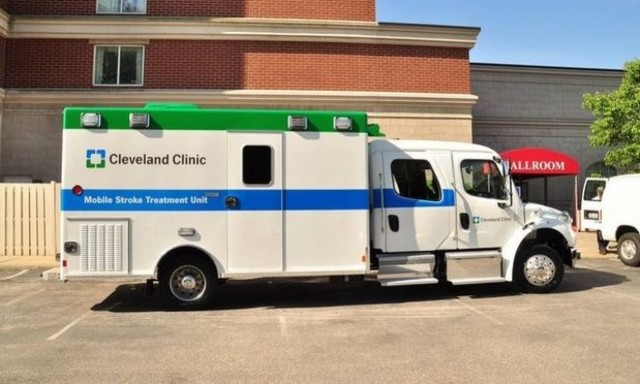 Ανείπωτη τραγωδία στο Κλίβελαντ: Φορτηγό παρέσυρε μητέρα με τον ενός έτους γιο της