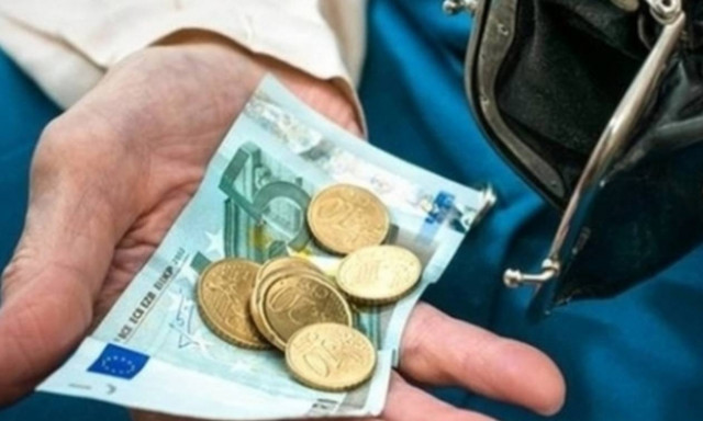 Στοιχεία σοκ: Το 31,29% των κύριων συντάξεων δεν υπερβαίνει τα 500 ευρώ!