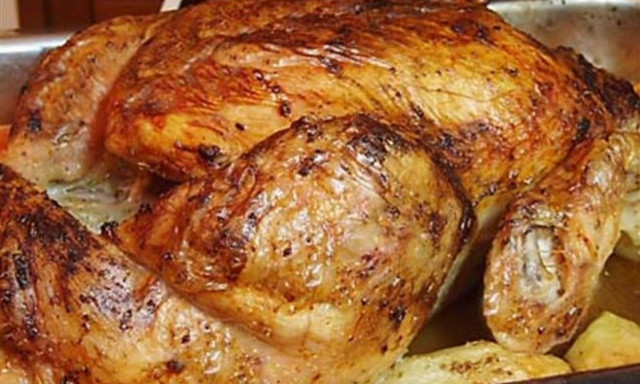 ΠΡΟΣΟΧΗ: Το μεγάλο λάθος που κάνουμε ΟΛΟΙ όταν ξεπαγώνουμε το κοτόπουλο!