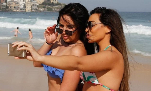 Σας αρέσουν οι selfies φωτογραφίες; Δείτε πώς θα βγάζετε τρισδιάστατες