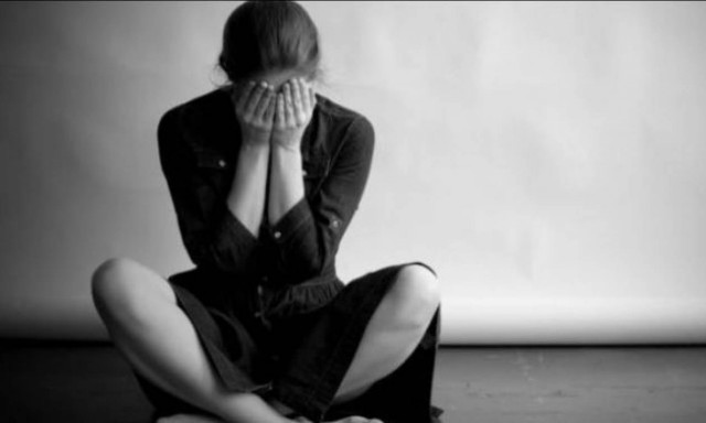 Δυσθυμία: Είναι πιο ύπουλη από την κατάθλιψη - Ποια τα συμπτώματα