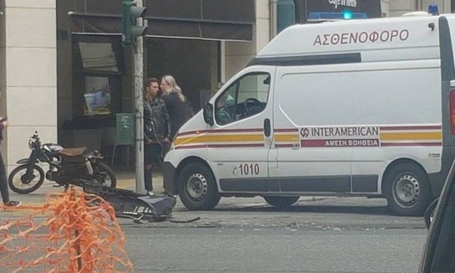 Τροχαίο ατύχημα στην Πατησίων (pics)